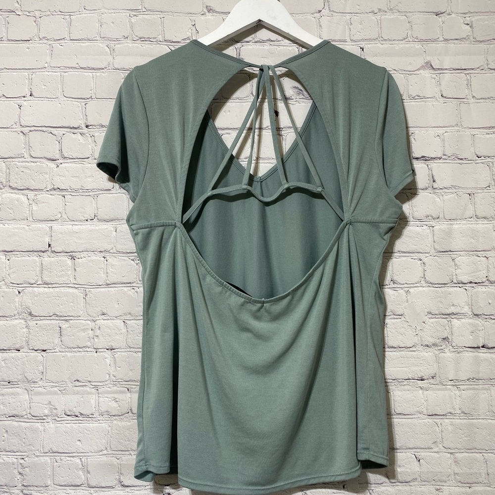 Red by BKE top for sport